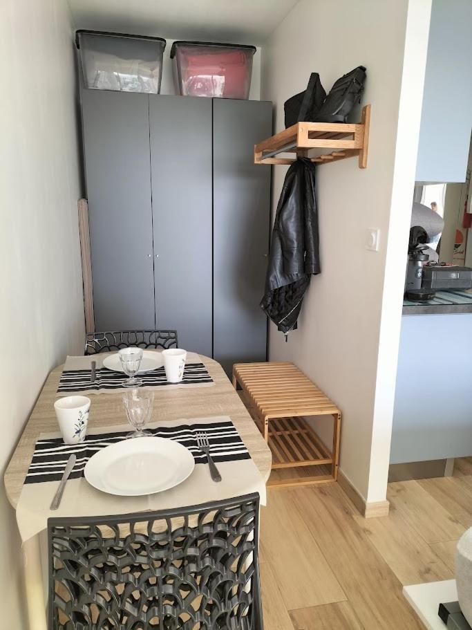 Studio A 200 Metres De La Plage Canet-en-Roussillon Εξωτερικό φωτογραφία